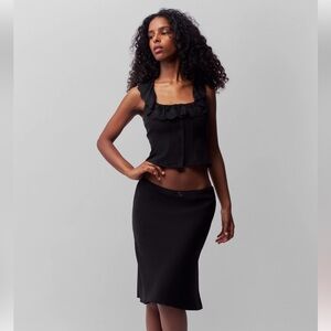 Guizio Paloma Skirt-Black. Size M
Never worn-like new!